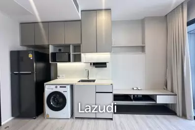 Studio 1 bathroom Condo 28 SQ.M. The Room Phayathai