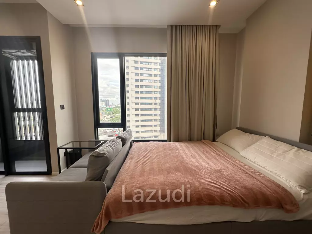 Studio 1 bathroom Condo 28 SQ.M. The Room Phayathai