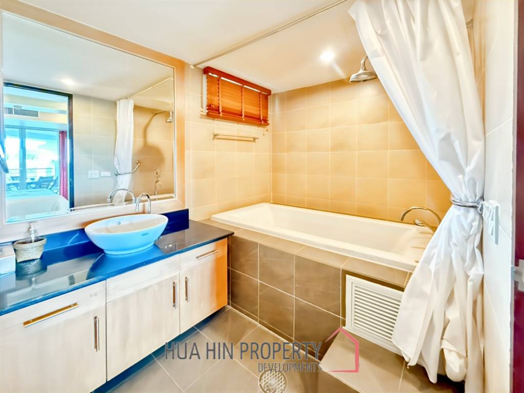 Great Price! : Spacious 3 Bedroom Condo in SeaRidge Hua Hin