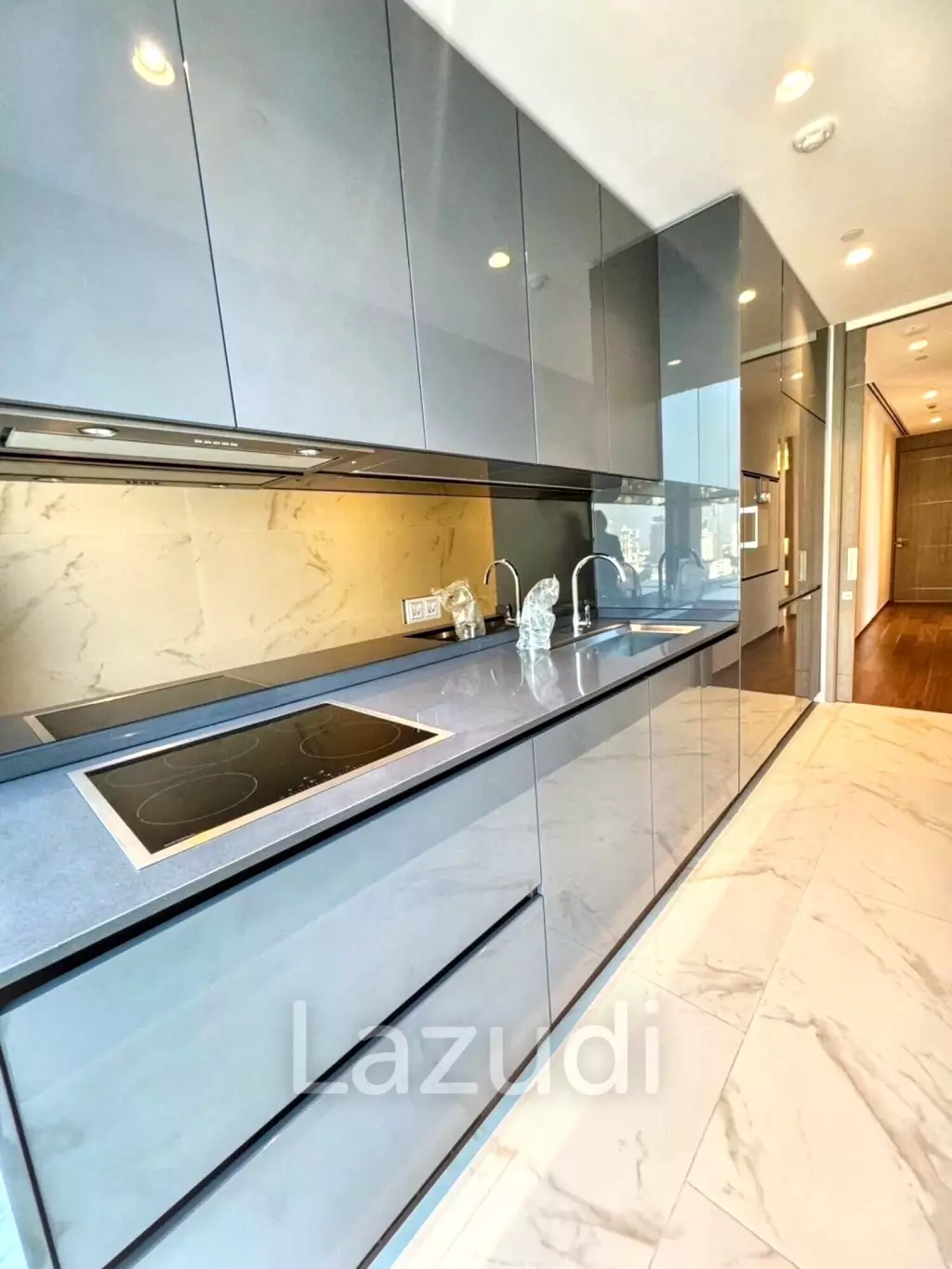 2 Bed 2 Bath 100 SQ.M The Estelle Phrom Phong