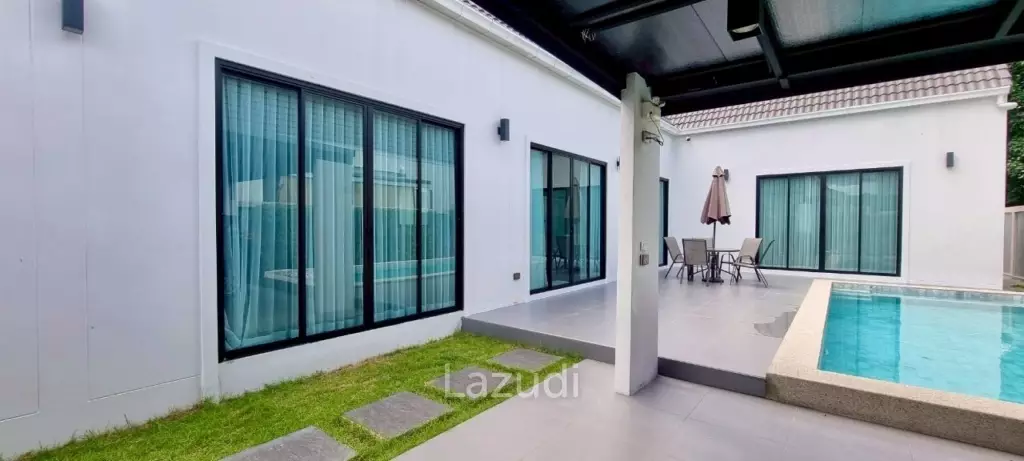 3 Beds 4 Baths 210 SQ.M. Living 21 at Mabprachan