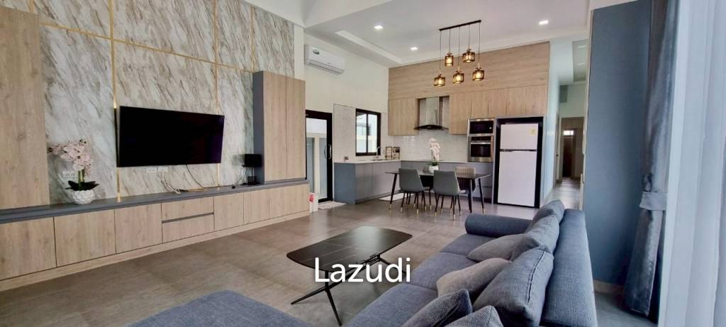 3 Beds 4 Baths 210 SQ.M. Living 21 at Mabprachan