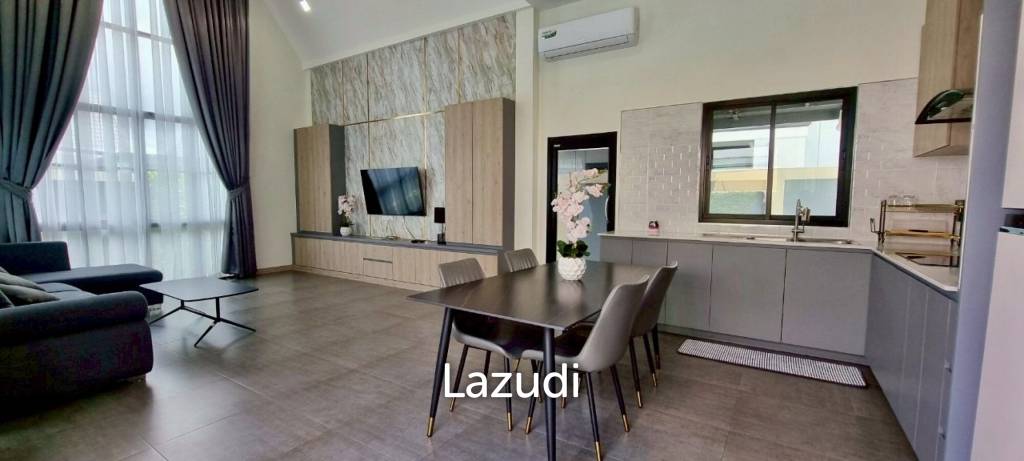 3 Beds 4 Baths 210 SQ.M. Living 21 at Mabprachan