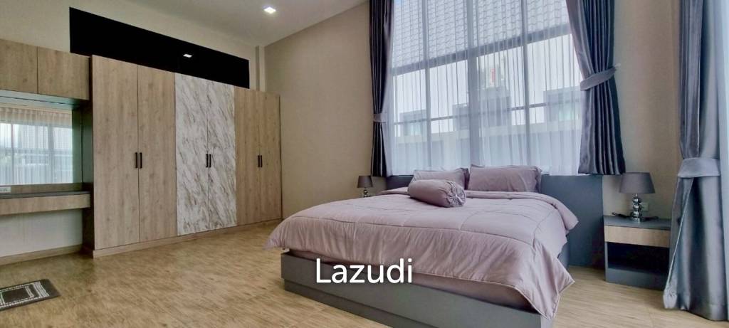 3 Beds 4 Baths 210 SQ.M. Living 21 at Mabprachan