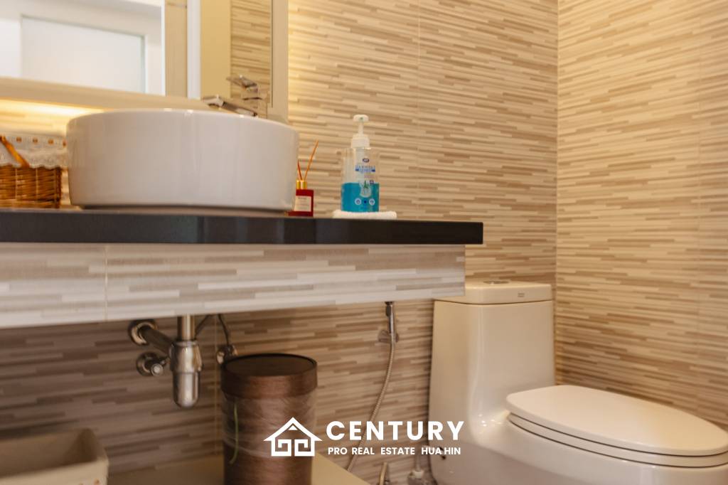 698 ตร.ม 3 เตียง 4 อาบน้ำ วิลล่า For ขาย