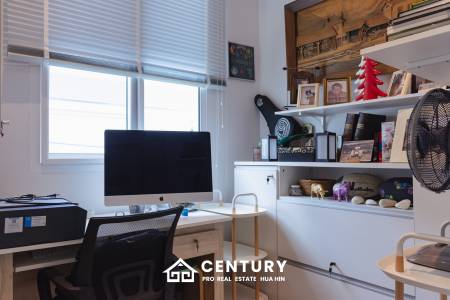 698 ตร.ม 3 เตียง 4 อาบน้ำ วิลล่า For ขาย