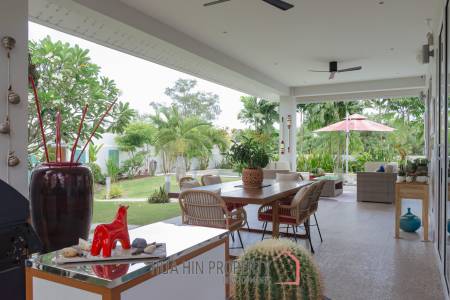 3 Bed 4 Bath 230 SQ,M Baan Phu Thara Phase 1