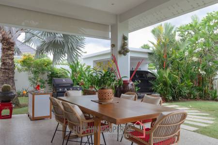3 Bed 4 Bath 230 SQ,M Baan Phu Thara Phase 1