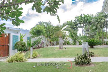 3 Bed 4 Bath 230 SQ,M Baan Phu Thara Phase 1