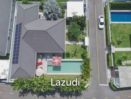 698 ตร.ม 3 เตียง 4 อาบน้ำ วิลล่า For ขาย