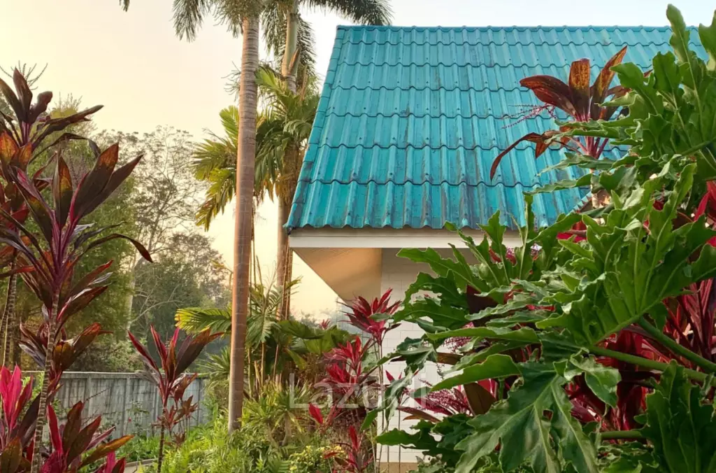 Beautiful 3 Bedroom Home with relaxing garden for sale