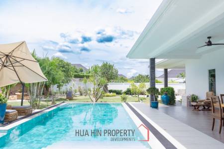 ARIA 2 : Stunning 3 Bed Pool Villa with Nice Garden