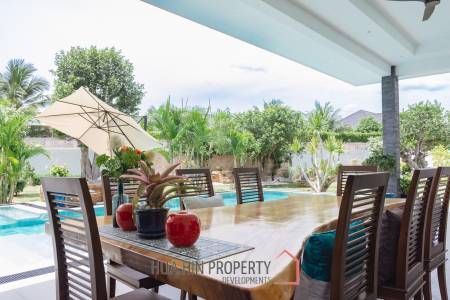 ARIA 2 : Stunning 3 Bed Pool Villa with Nice Garden