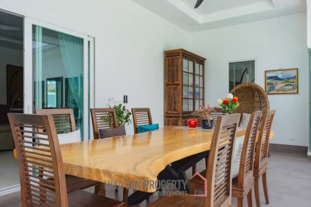 ARIA 2 : Stunning 3 Bed Pool Villa with Nice Garden
