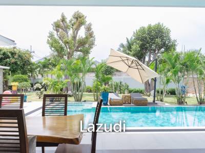 ARIA 2 : Stunning 3 Bed Pool Villa with Nice Garden