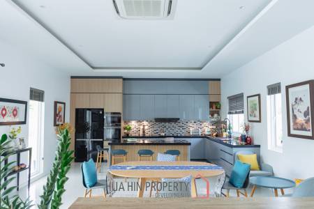 ARIA 2 : Stunning 3 Bed Pool Villa with Nice Garden