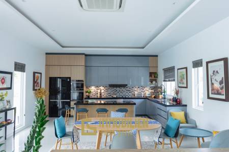 ARIA 2: Herrliche 3 Schlafzimmer Pool Villa mit schönem Garten