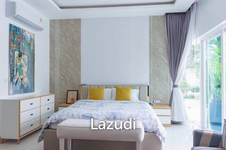 ARIA 2: วิลล่าริมสระว่ายน้ำสุดตระการตา 3 ห้องนอนพร้อมสวนสวย