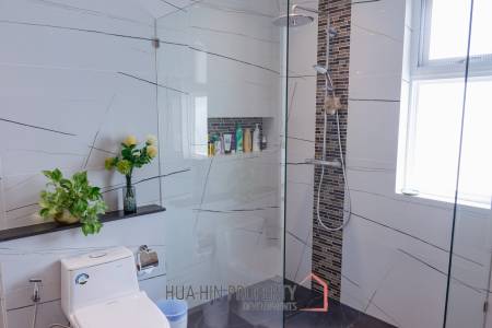 ARIA 2 : Stunning 3 Bed Pool Villa with Nice Garden