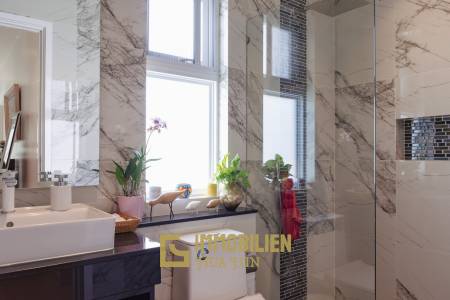 ARIA 2: Herrliche 3 Schlafzimmer Pool Villa mit schönem Garten