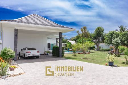 ARIA 2: Herrliche 3 Schlafzimmer Pool Villa mit schönem Garten