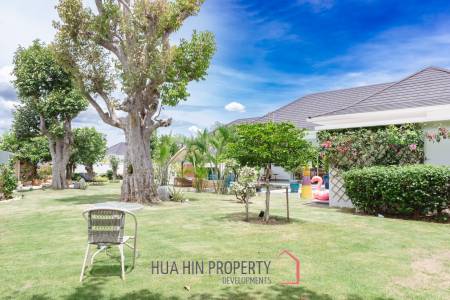 ARIA 2 : Stunning 3 Bed Pool Villa with Nice Garden