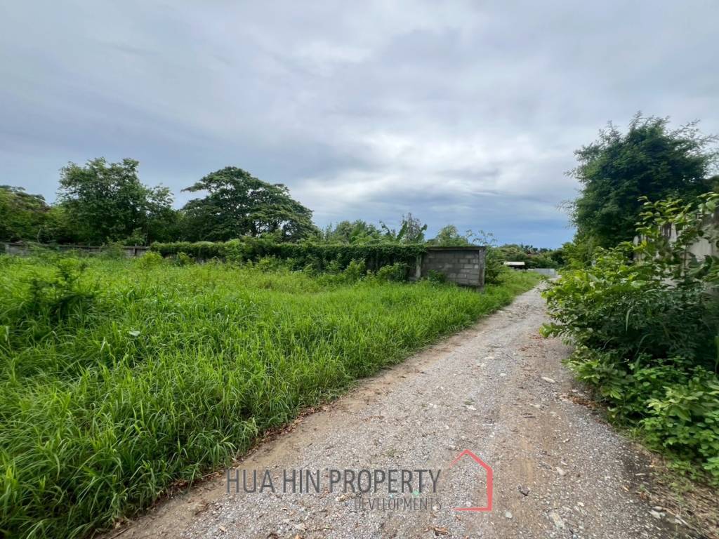 Land For Sale in Soi Hua Hin 5/3 - 230 SqWa