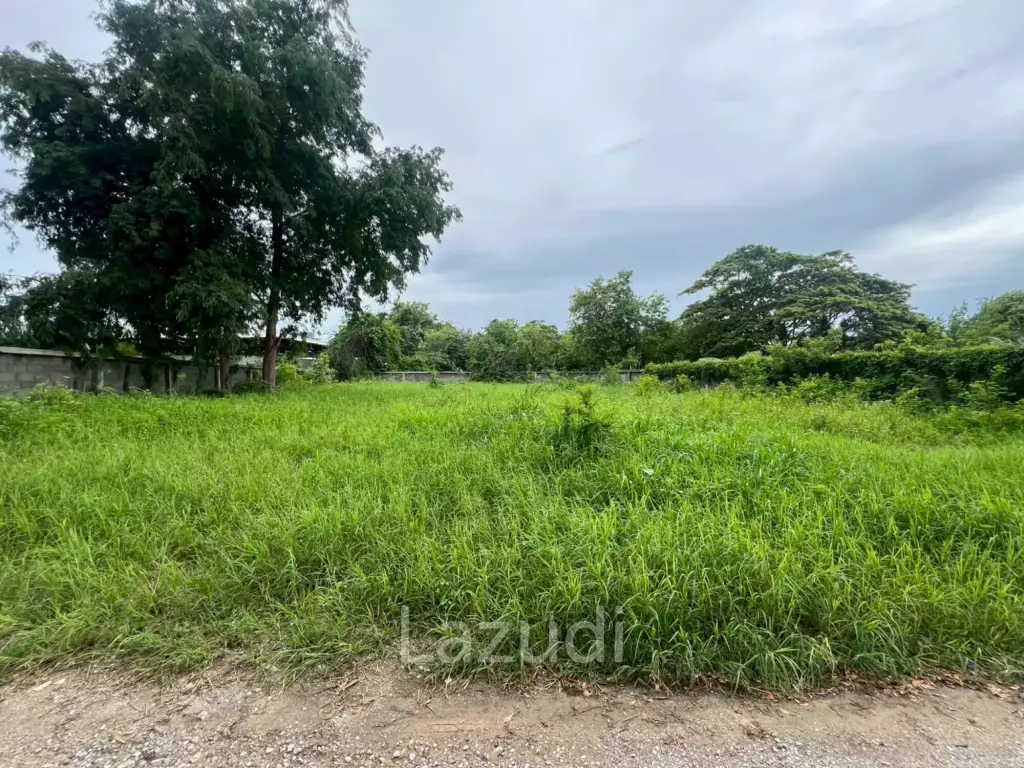 Land For Sale in Soi Hua Hin 5/3 - 230 SqWa