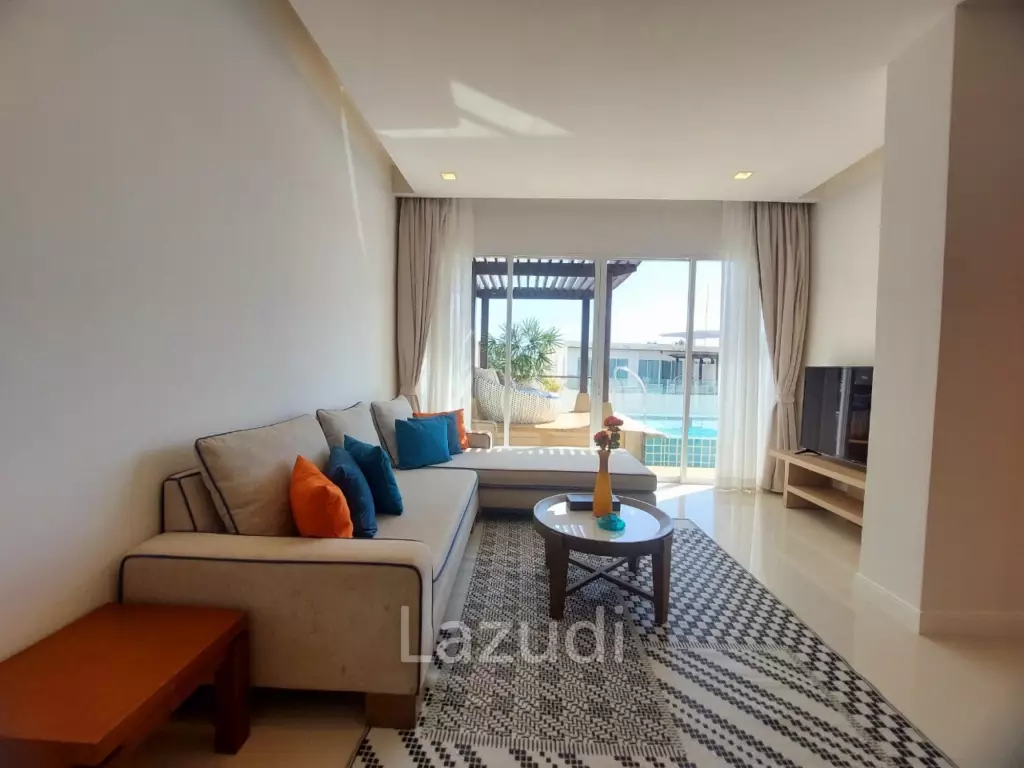 Luxury Beachfront Apartment with Rooftop Pool
