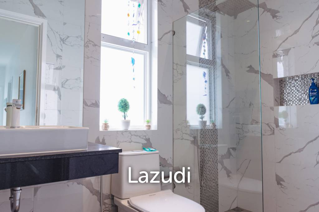 450 ตร.ม 3 เตียง 3 อาบน้ำ วิลล่า For ขาย