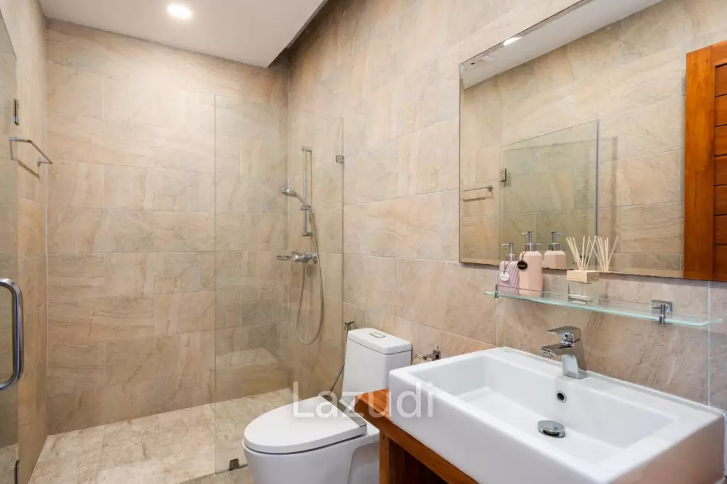 4-Bedroom Sea View Villa on Bo Phut Hills