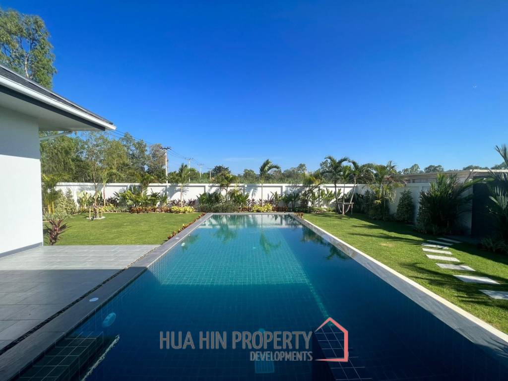 Luxury pool villa in Thap Tai Hua Hin
