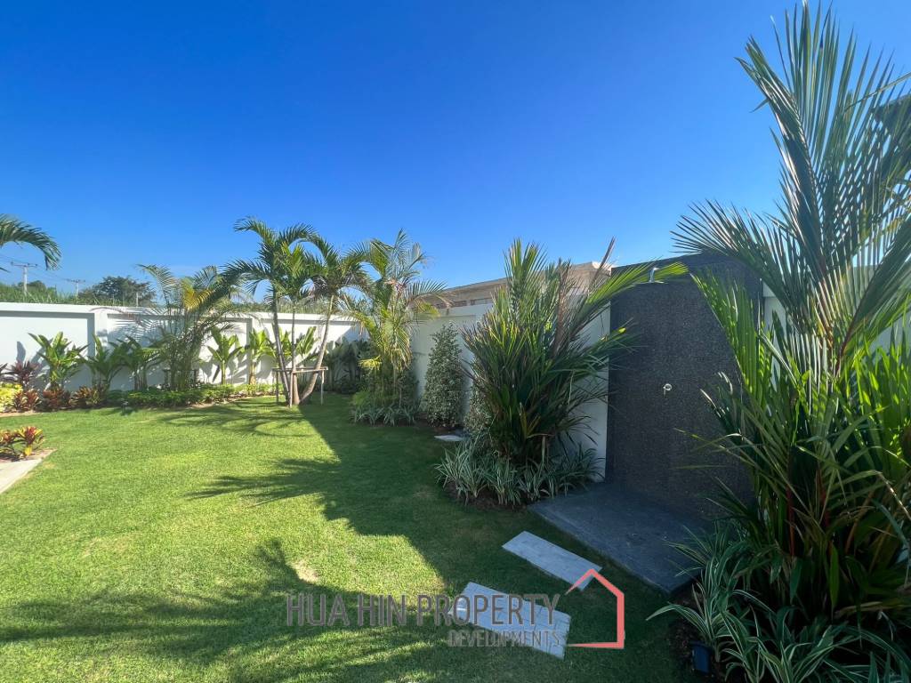 Luxury pool villa in Thap Tai Hua Hin