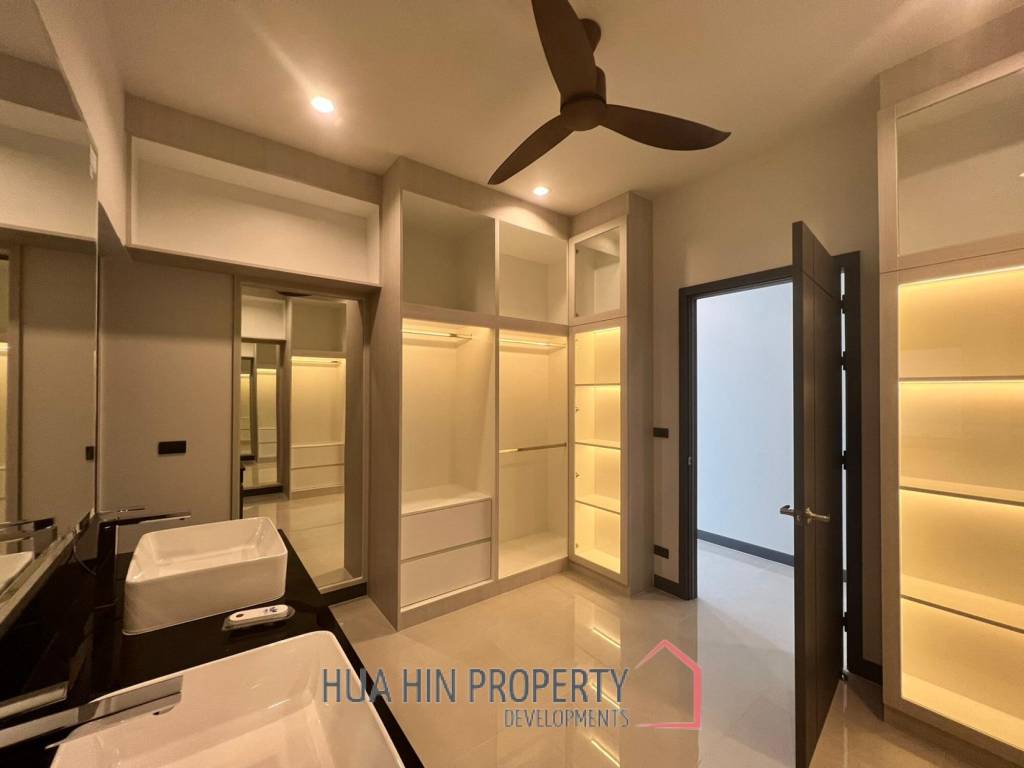 Luxury pool villa in Thap Tai Hua Hin