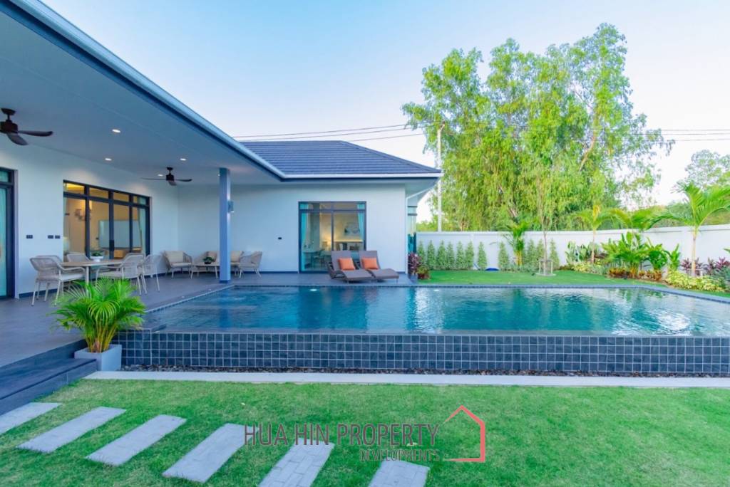 Luxury pool villa in Thap Tai Hua Hin