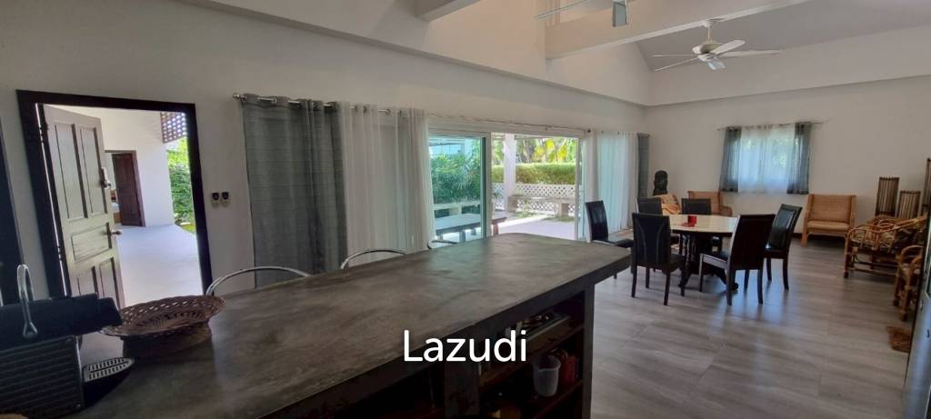 4 Beds 4 Baths 300 SQ.M. Sunset Beach Estate