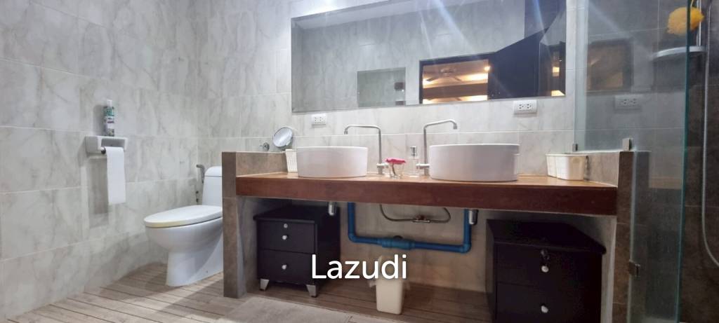 4 Beds 4 Baths 300 SQ.M. Sunset Beach Estate