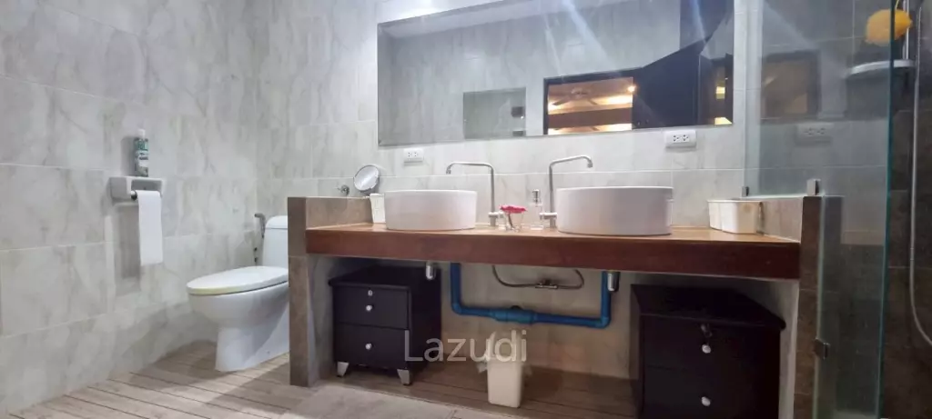 4 Beds 4 Baths 300 SQ.M. Sunset Beach Estate