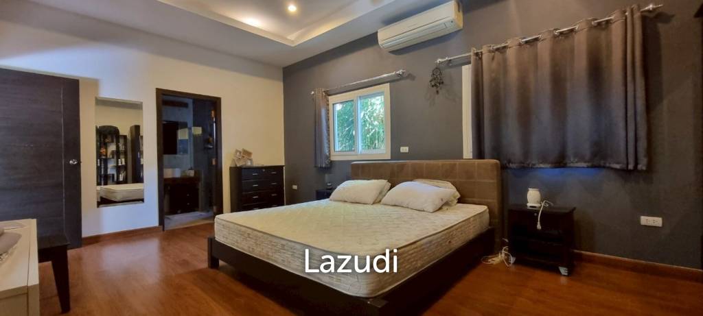 4 Beds 4 Baths 300 SQ.M. Sunset Beach Estate