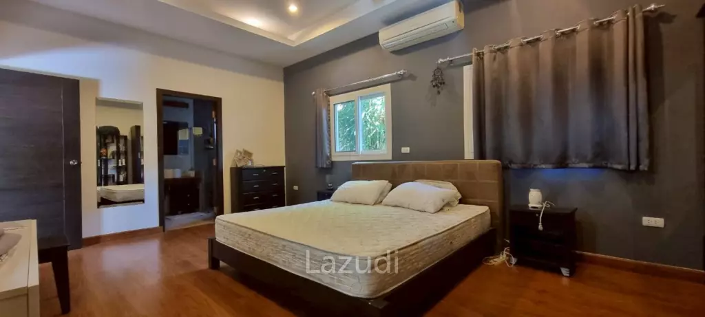 4 Beds 4 Baths 300 SQ.M. Sunset Beach Estate