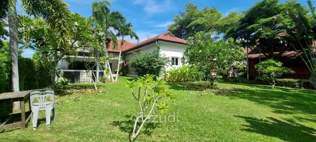 4 Beds 4 Baths 300 SQ.M. Sunset Beach Estate