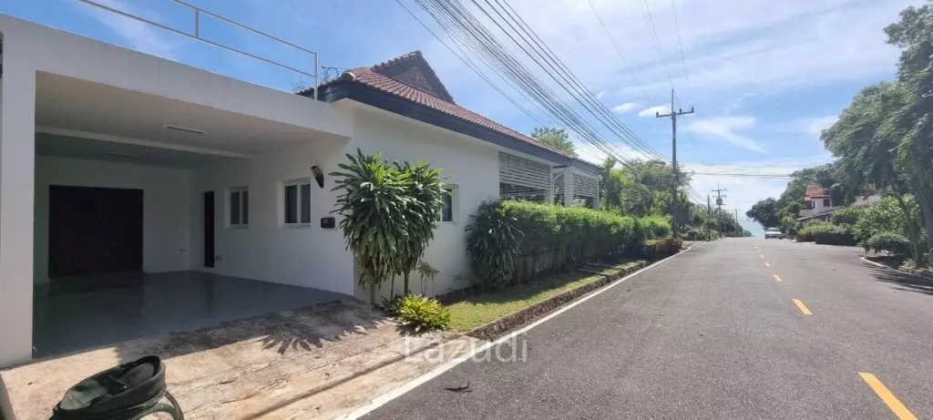 4 Beds 4 Baths 300 SQ.M. Sunset Beach Estate