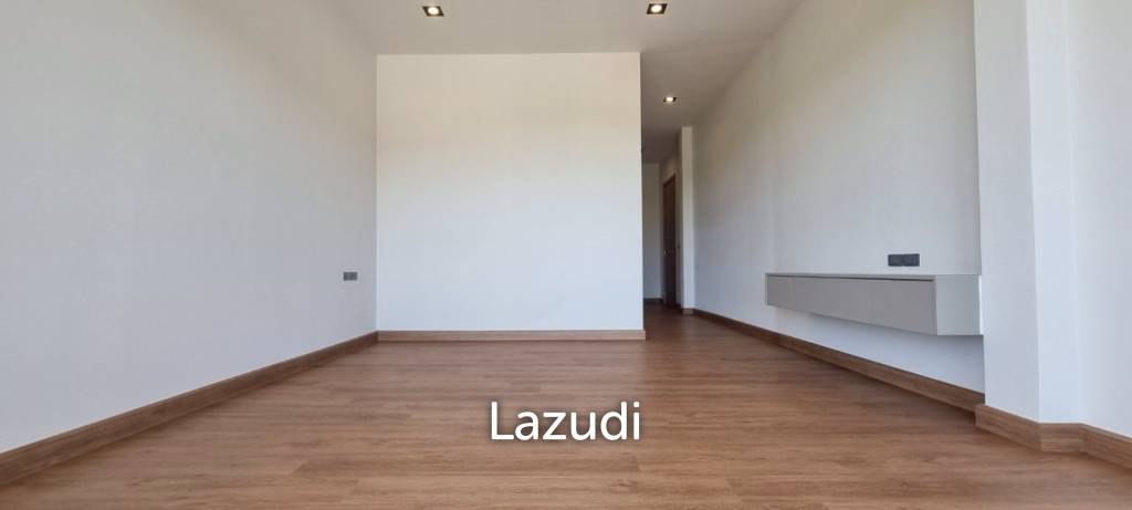 4 Bedrooms 6 Bathrooms 728 SQ.M. Pool Villa Near Mabprachan