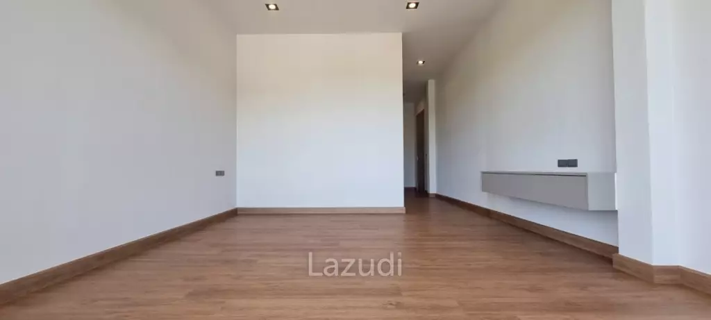 4 Bedrooms 6 Bathrooms 728 SQ.M. Pool Villa Near Mabprachan