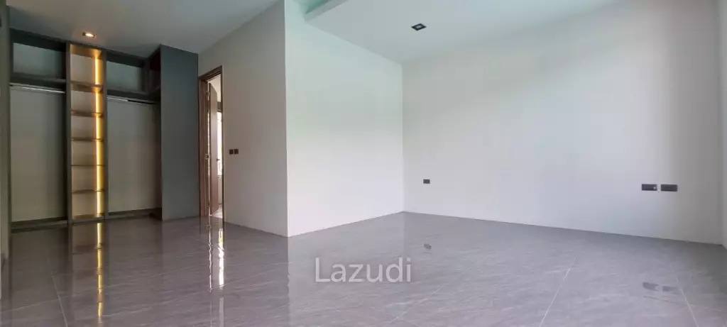 4 Bedrooms 6 Bathrooms 728 SQ.M. Pool Villa Near Mabprachan