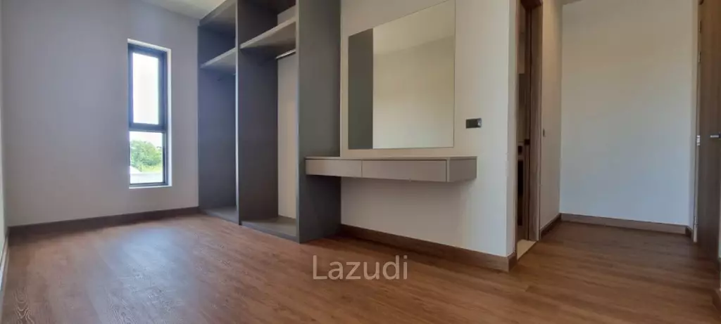 4 Bedrooms 6 Bathrooms 728 SQ.M. Pool Villa Near Mabprachan