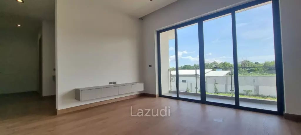 4 Bedrooms 6 Bathrooms 728 SQ.M. Pool Villa Near Mabprachan