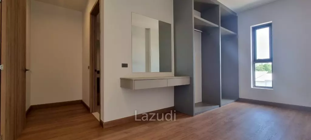 4 Bedrooms 6 Bathrooms 728 SQ.M. Pool Villa Near Mabprachan