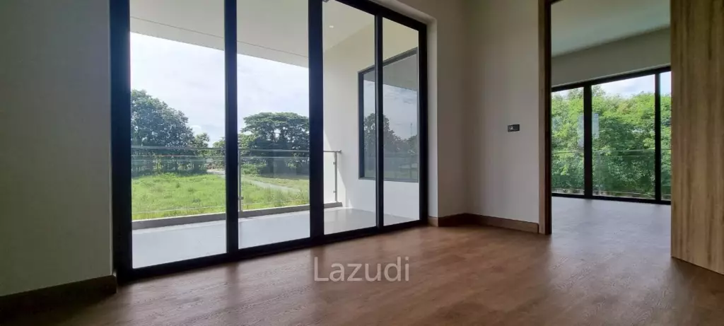 4 Bedrooms 6 Bathrooms 728 SQ.M. Pool Villa Near Mabprachan