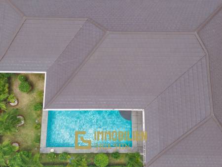 Aria 2 Hua Hin: Villa moderne de 3 chambres avec piscine